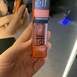 Glow Reviver Lip Oil - glitter finish